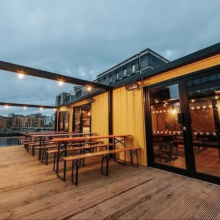 아파트 Deluxe Modern Apt&free Parking No Balcony