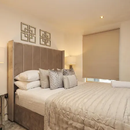 Deluxe Modern Apt&free Parking No Balcony 아파트