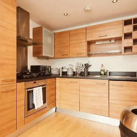 Deluxe Modern Apt&free Parking No Balcony *