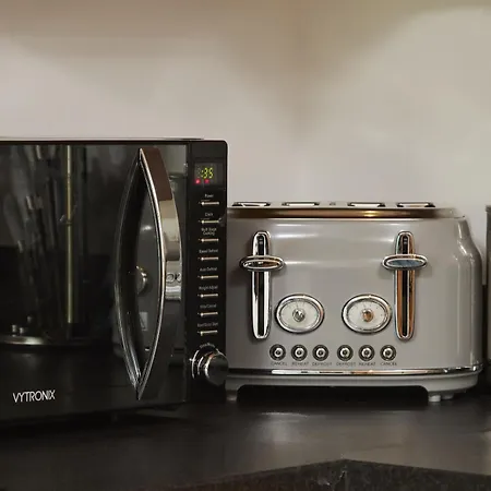 公寓 Deluxe Modern Apt&free Parking No Balcony *