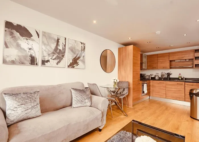 Deluxe Modern Apt&free Parking No Balcony *