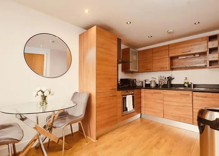 Deluxe Modern Apt&free Parking No Balcony Apartamento *