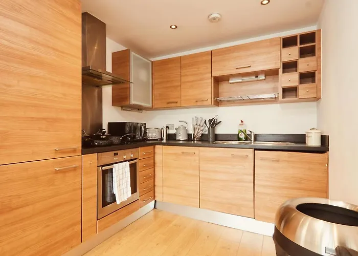 Deluxe Modern Apt&free Parking No Balcony *