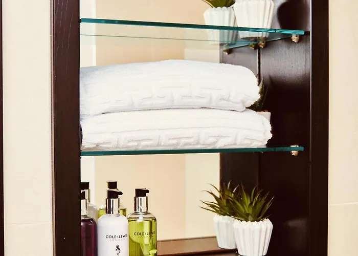 Deluxe Modern Apt&free Parking No Balcony *