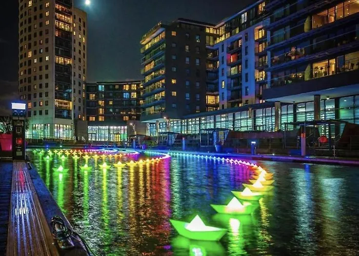 Deluxe Modern Apt&free Parking No Balcony Apartamento