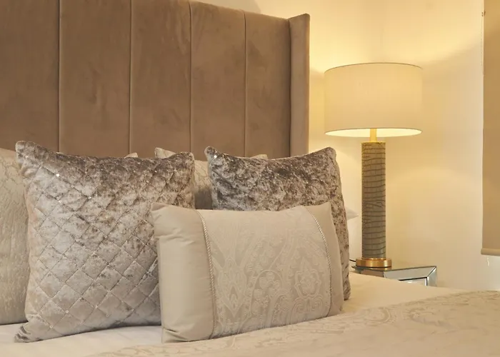 Deluxe Modern Apt&free Parking No Balcony